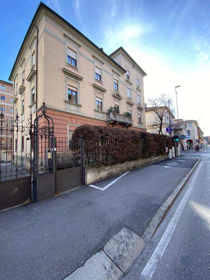 Elegante Appartamento In Centro Bergamo Exterior photo